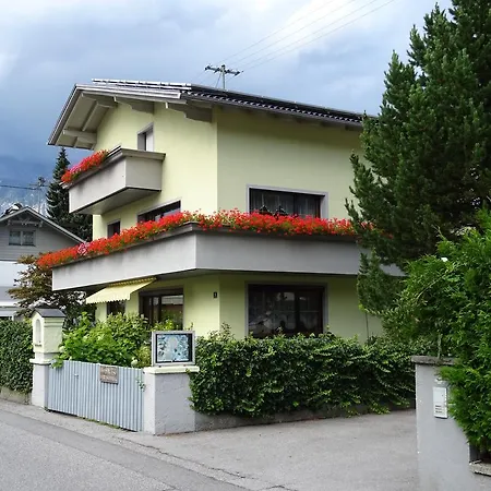 Traudl Singer Appartement *